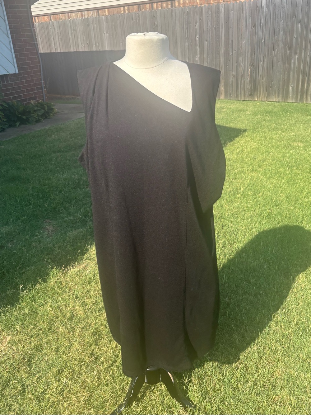 Asymmetric Neckline Sleeveless Black Dress